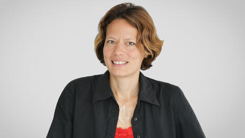 Dr. Laura Hausmann Dr. Laura Hausmann